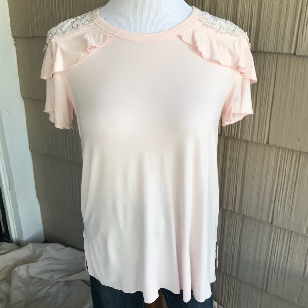 NWT POL blush pink lace-trimmed tee. - Picture 1 of 3